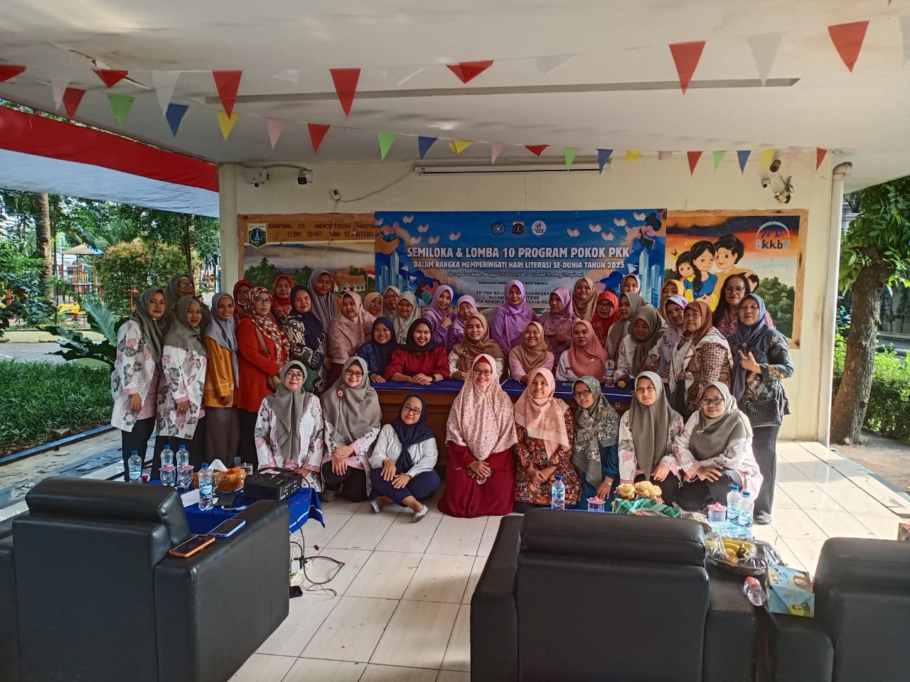 Roadshow Workshop Membaca Dan Literasi Perpustakaan Di RPTRA Amir Hamzah